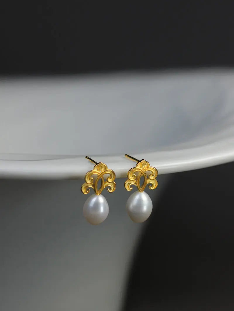 Fountain Pearl drop earrings Wander + Pray