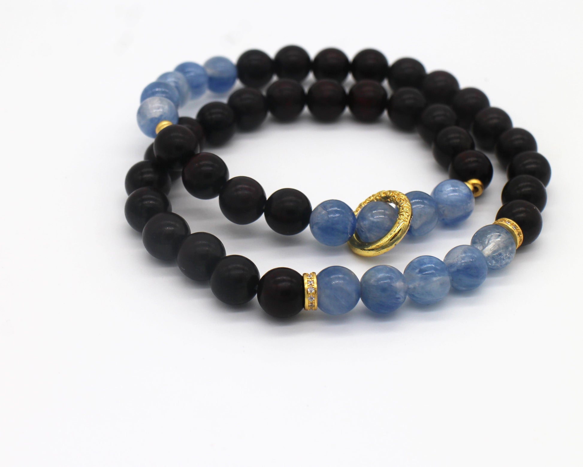 8mm Small-Leaf Sandalwood and Kyanite Bracelet with Sliding Ring Wander + Pray